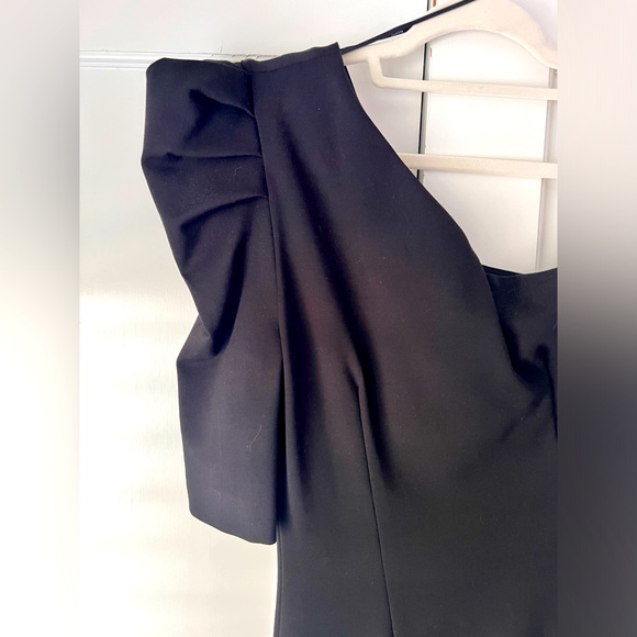 Elliatt One Shoulder Mini Dress - Picture 2 of 6